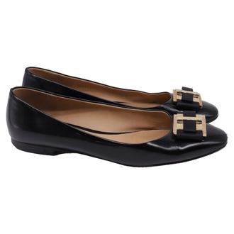 Ferragamo Bow Ballet Flats in Black Leather