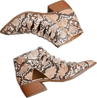Qupid Womens Sadie Ankle Boots In Snakeskin
