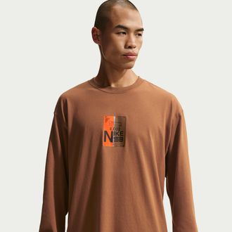 Nike Mens Nike SB Long-Sleeve Loose Skate T-Shirt in Brown | IH1427-281