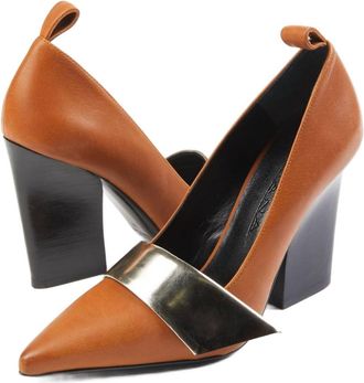 ATIANA Nine 2 Fiver High Heel In Tan