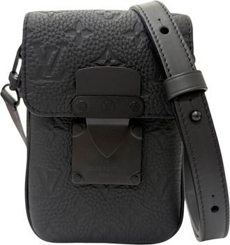 Louis Vuitton Black Leather Shoulder Bag (Pre-Owned)