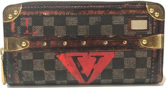 Louis Vuitton Brown Other Long Wallet (Bi-Fold) (Pre-Owned)