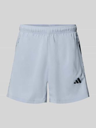 adidas Shorts mit Logo-Print und Rei&szlig;verschlusstaschen in Mittelgrau, Gr&ouml;&szlig;e XXL