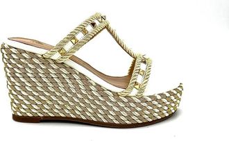 Ex&eacute; Womens Valeria Wedge Sandal In Gold/white