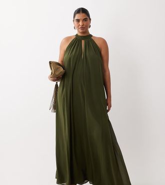 Lace & Beads Plus vestito lungo trapezio senza maniche con dettaglio collarino in oliva-Verde