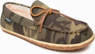 Minnetonka Mens Tomm Slipper Shoes In Camo Print