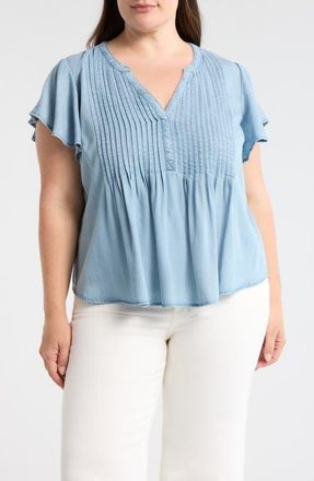 Liverpool L.A. Pintuck Pleat Flutter Sleeve Chambray Top in Malibu Light at Nordstrom, Size 1 X
