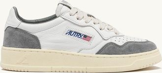 Autry MEDALIST LOW SNEAKERS IN WHITE AND GRAY LEATHER SUEDE