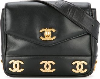 Chanel logo flap belt bag - women - Calf Leather - One Size - Black