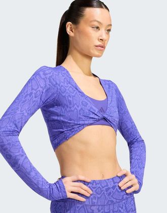 adidas adidas Performance - Primelift - T-shirt a maniche lunghe da allenamento double-face viola solare/viola puro con stampa serpente