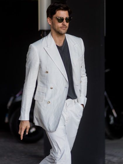 Achtung Jungs: Ein cooler Leinenanzug ist das Must-Have im Sommer!