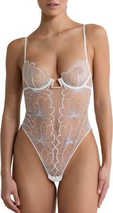 Etam Camelia Embroidered Underwire Bodysuit in White at Nordstrom, Size Medium