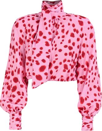 Rowen Rose Blouse met dalmati&euml;r-patroon en strikhals - Roze