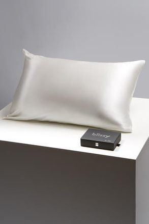 Blissy Mulberry Silk Pillowcase in White at Nordstrom Rack, Size Queen