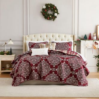 Southshore Fine Linens Christmas Carol Oversize Reversible Holiday Quilt Set at Nordstrom Rack, Size King/california King