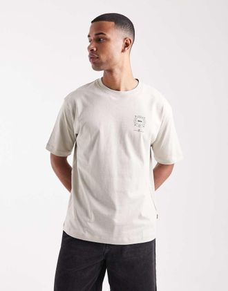 Boss Orange by Hugo Boss T-shirt vestibilit&agrave; comoda verde con logo piccolo sul petto e grafica