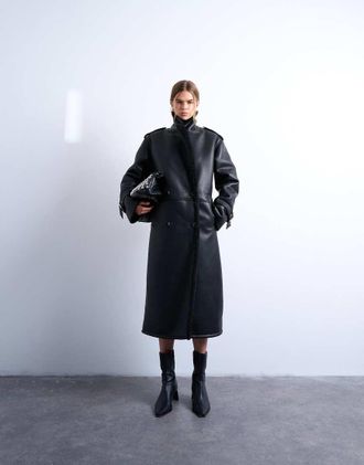 Topshop Cappotto stile aviatore oversize taglio lungo nero con dettagli in pile borg
