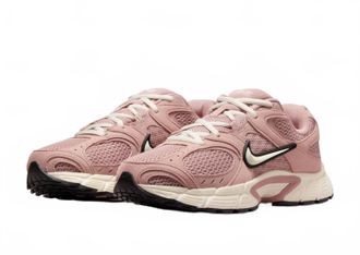 Nike Womens V5 Rnr Sneakers In Pink Foam