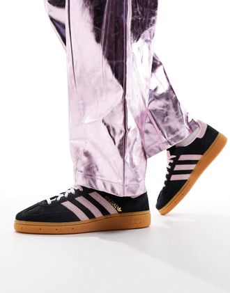 adidas Originals Handball Spezial - Sneakers nere e rosa