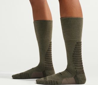 Nike Unisex Outdoor Cushioned Crew Socks (1 Pair) in Green | FD8472-222