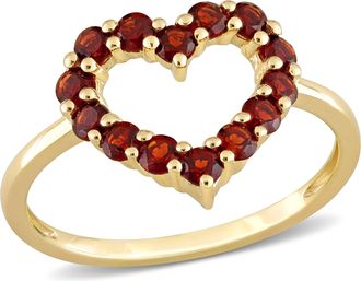 Mimi & Max 4/5ct TGW Garnet Heart Ring in 10k Yellow Gold