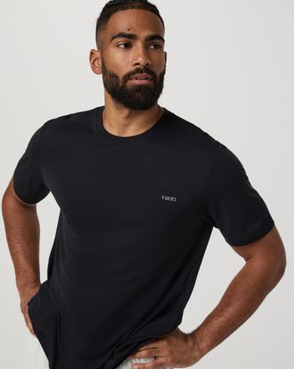 Vuori Clothing Short Sleeve Strato Breathe T-Shirt | Boysenberry | Medium
