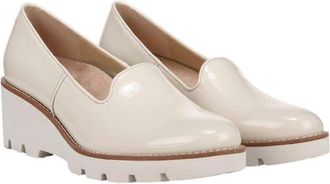 Vionic Womens Vionic Willa I7294L4100 Loafers Cream Patent Wedge Heel HAWK1101
