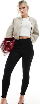 Vero Moda Petite Sophia skinny jeans in black