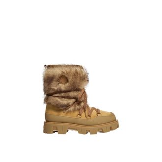 Moncler Moncler Peak Apr&egrave;s Suede & Shearling Boots, Women, Beige, Size: 39,5