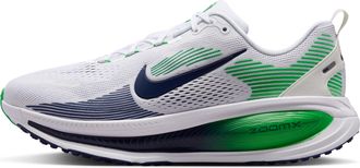 Nike Mens Vomero 18 Road Running Shoes (Wide) in White | IF0514-101