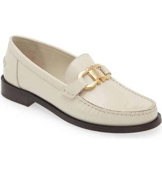 Ferragamo Womens Maryan Bit Patent Leather Loafer Shoes In Mascarpone