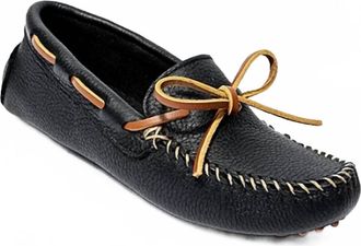 Minnetonka Womens Classic Driver Moccasin Slip-On Shoes In Black