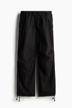 H&M Fallschirmhose in Loose Fit - Schwarz
