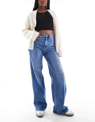 Only Hannah extra high rise wide leg jeans in mid blue wash
