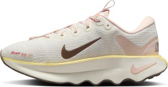 Nike (WMNS) Nike Motiva Sail Mink Brown Soft Yellow HV5988-121