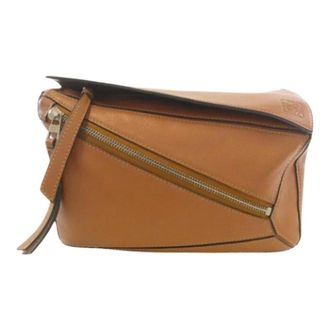 Loewe Pre-owned Cross Body Bags, female, Brown, Size: ONE SIZE Pre-owned Shoulder Bag