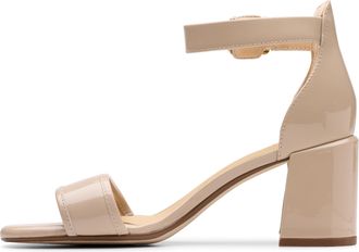 Clarks Womens Ezoria Mae Sandal, Sand Patent, 7.5 UK