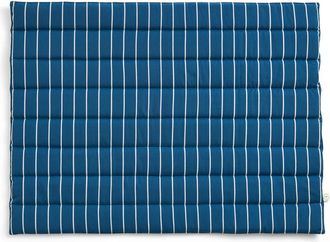 HAY Outdoor Market Sofasitzkissen, blau mit beigen Streifen