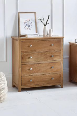 Julian Bowen Mallory 4 Drawer Chest in Light Oak