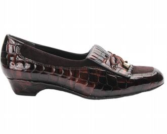 Ros Hommerson Womens Teresa Patent Leather Loafer In Brown Croco