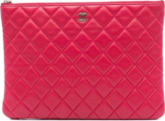 Chanel Pre-owned Womens Medium Quilted Lambskin O Case Clutch - Poppy Leather - One Size