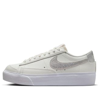 Nike (WMNS) Nike Blazer low Platform Summit White Sail White Metallic Silver DQ7571-101