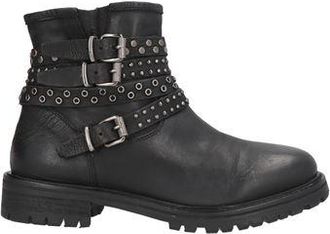 Keb Ankle boots