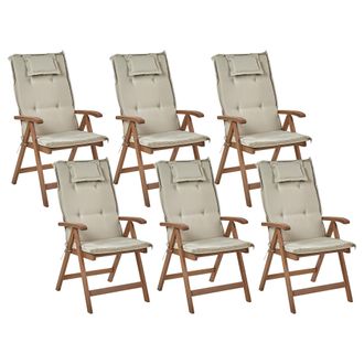 Beliani Conjunto De 6 Sillas De Jard&iacute;n R&uacute;sticas De Madera De Acacia Natural Ajustables Plegables Con Reposabrazos De Madera Oscura Cojines Gris Pardo Amantea