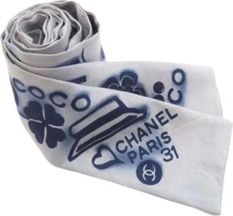 Chanel Pre-owned Scarves, female, Gray, Size: ONE SIZE Pre-owned Silk Scarf