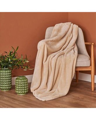 Bella Maison Shelly Wellsoft Plush Throw Blanket
