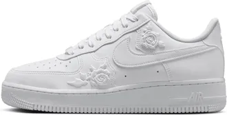 Nike Womens Air Force 1 07 Shoes in White | HF2016-100
