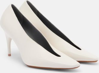 Balenciaga Duchesse leather pumps