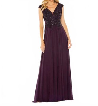 Mac Duggal Cap Sleeve Applique Bodice Flowy Gown In Aubergine