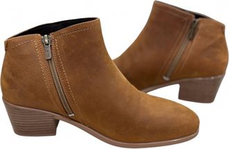 Naot Womens Heir Leather Bootie In Eak Tawny